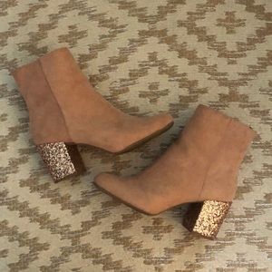NWOT Faux Suede Glitter Heel Boots